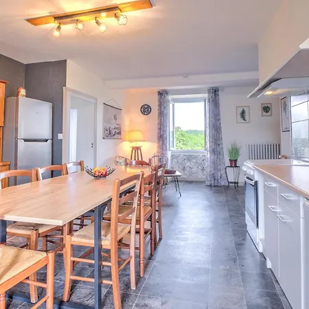Les Crozes Holiday home Archignac