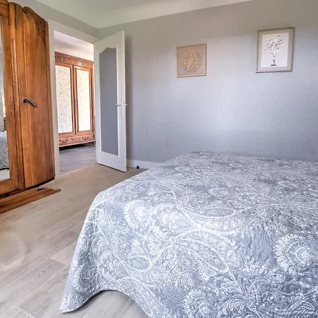 Holiday home Les Crozes *